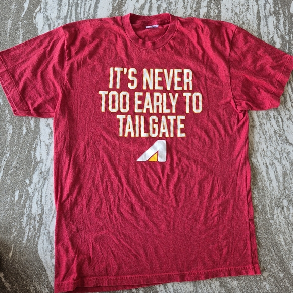 Charlie Hustle Men's Chiefa T-Shirt Size Large - Picture 2 of 2